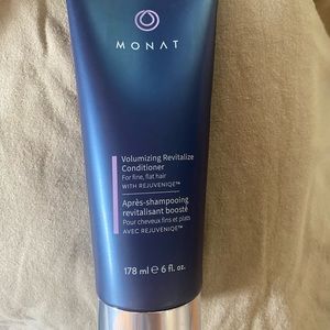 Monat volumizing conditioner